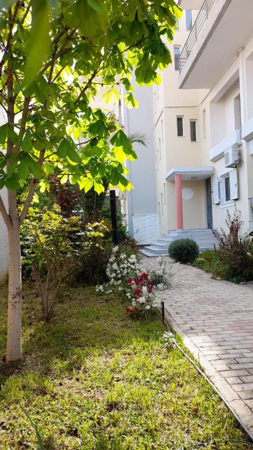 Akrata Rose Garden Apartments I Paralia Akratas Buitenkant foto