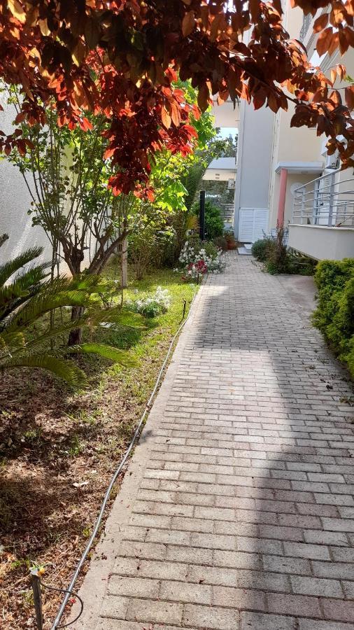 Akrata Rose Garden Apartments I Paralia Akratas Buitenkant foto
